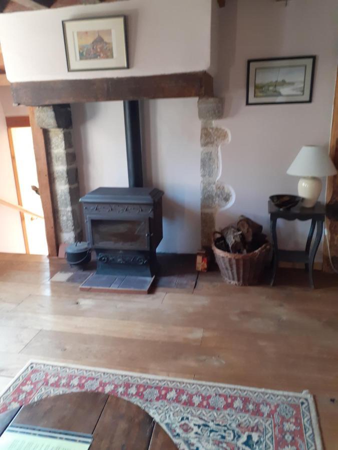 Private Farmhouse For Six In The Countryside Saint-Pierre-sur-Orthe ภายนอก รูปภาพ